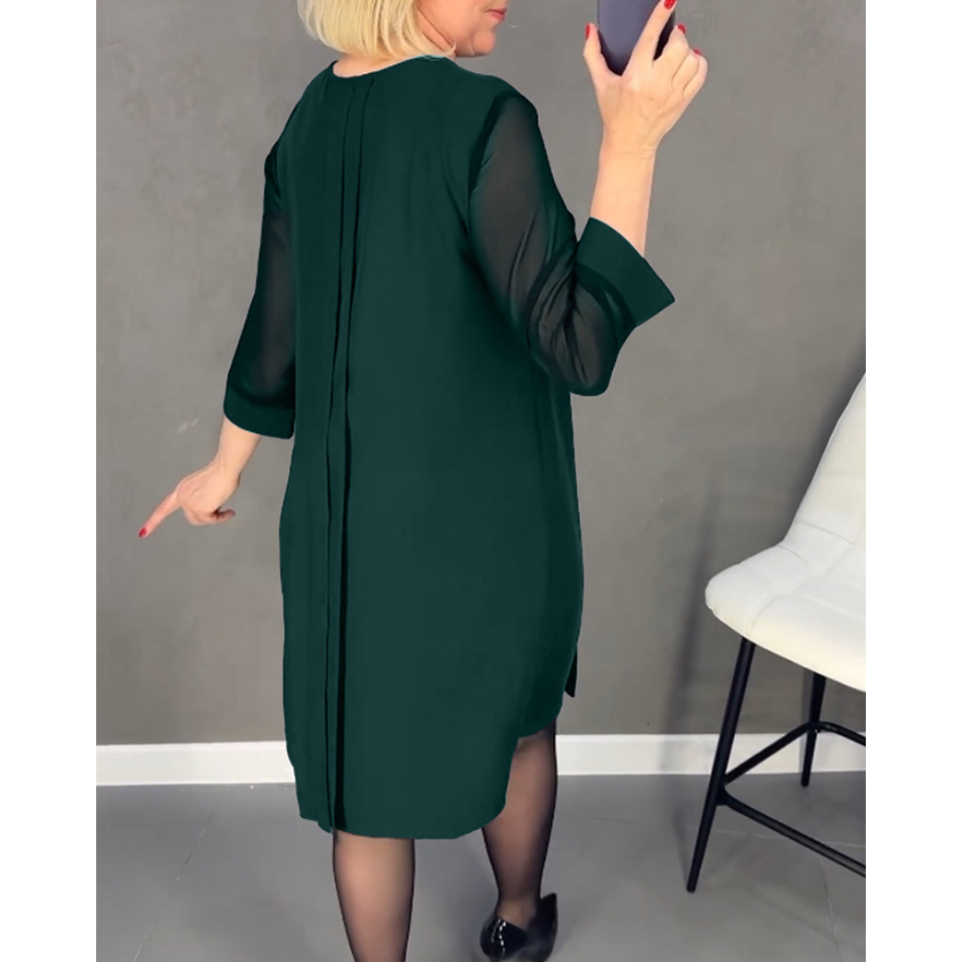 Patricia – Plissiertes Damenkleid im einfarbigen Patchwork-Mesh
