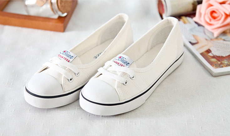 Melissa – Atmungsaktive flache Damenschuhe aus Canvas