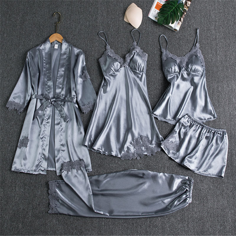 Audrey – Five-piece pajama with spaghetti straps for women