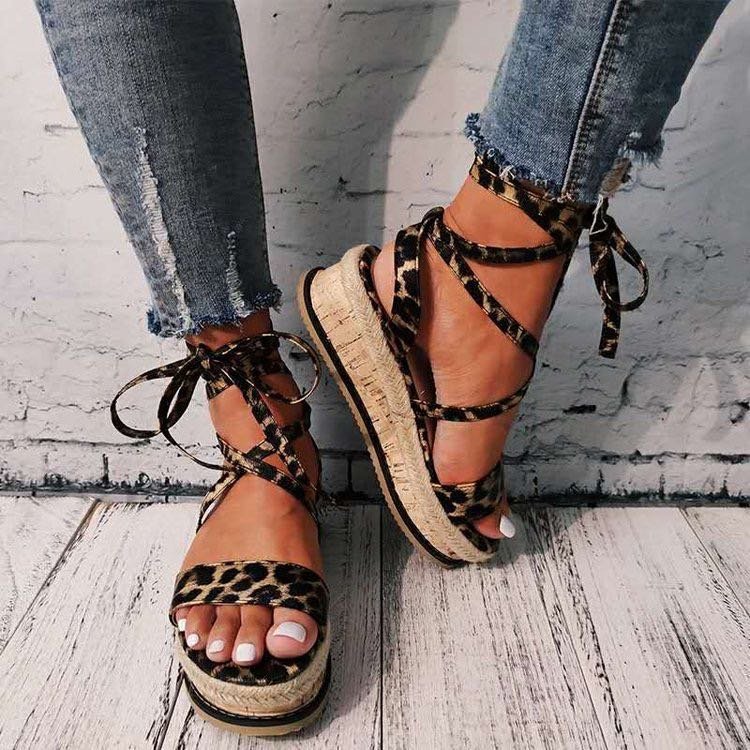 Tara – Einzigartige Römersandalen für Damen