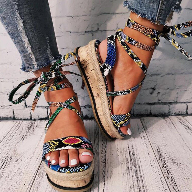 Tara – Einzigartige Römersandalen für Damen