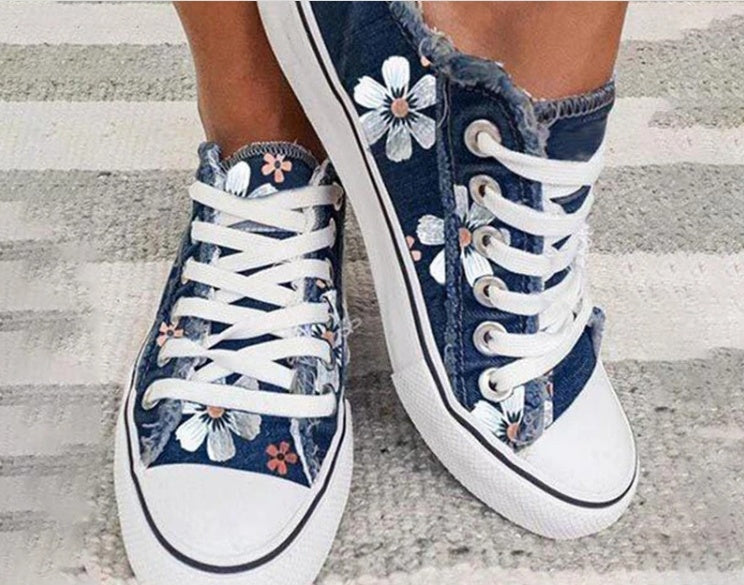 Sandra – Einfache Damen Sneaker aus koreanischem Denim