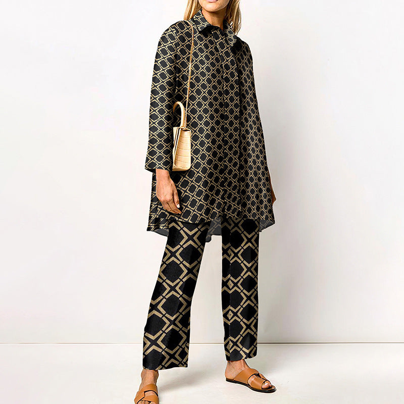 Women's two-piece set with modern geometric pattern – casual outfit for everyday and office