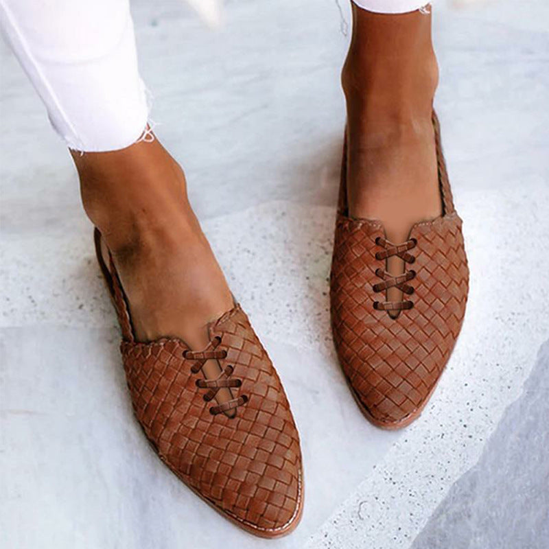 Laura – Fashionable sandals made of vegan leather