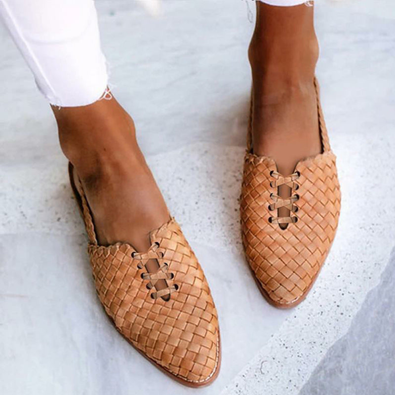 Laura – Fashionable sandals made of vegan leather