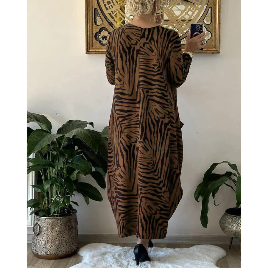 Emily – Lässiges Damenkleid mit Print und Taschen
