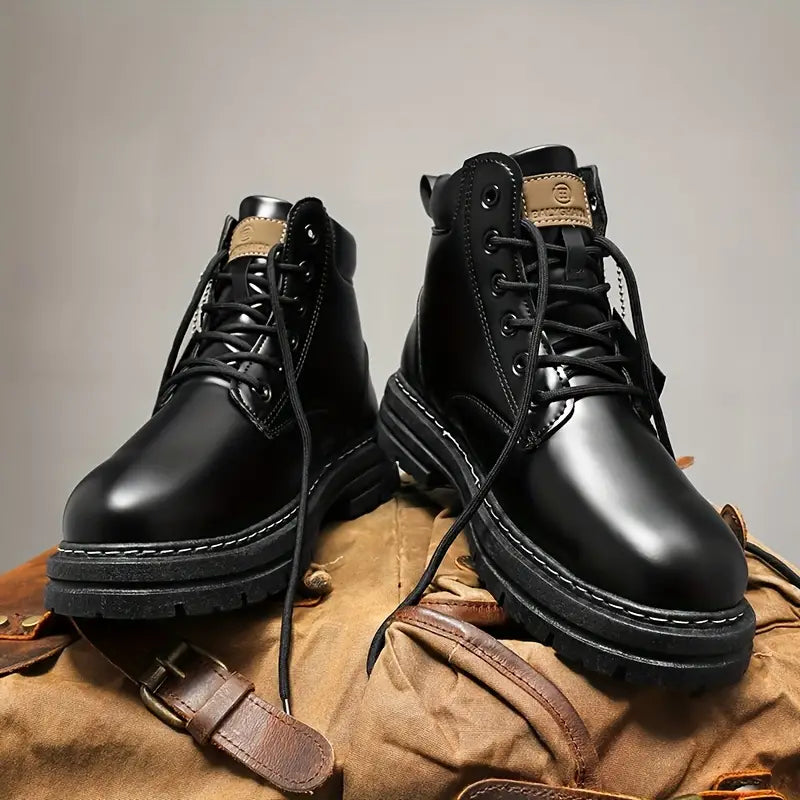 Men's outdoor boots in urban style – sturdy casual shoes for work and adventure