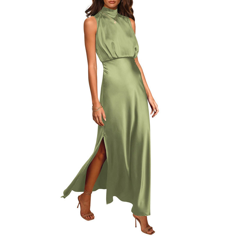 Michelle – Satin dress with stand-up collar
