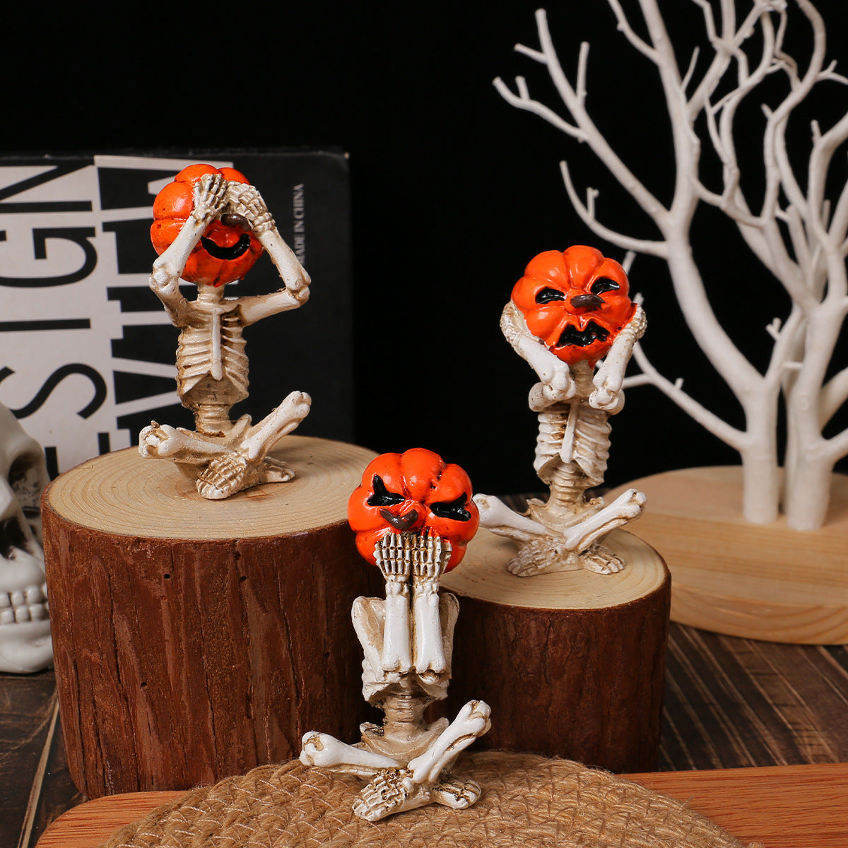 Halloween Decoration Set – Pumpkin Head Skeleton Figures 3-Piece Set for Spooky Party Atmosphere