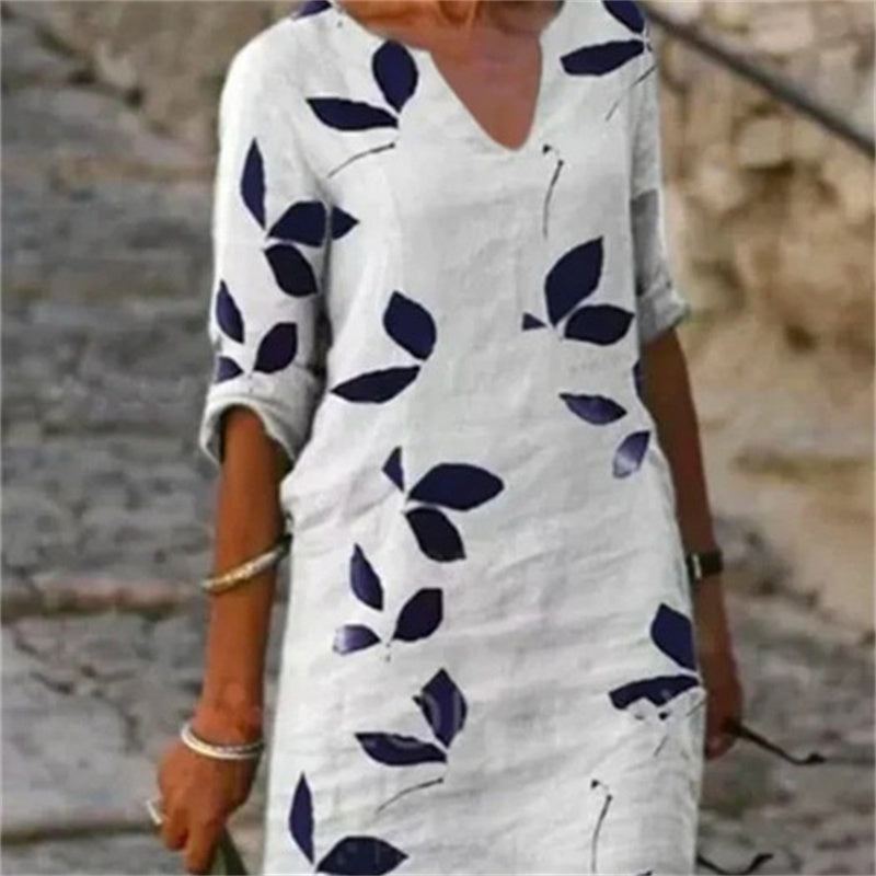 Jasmine – Vintage dress with leaf print and half sleeves