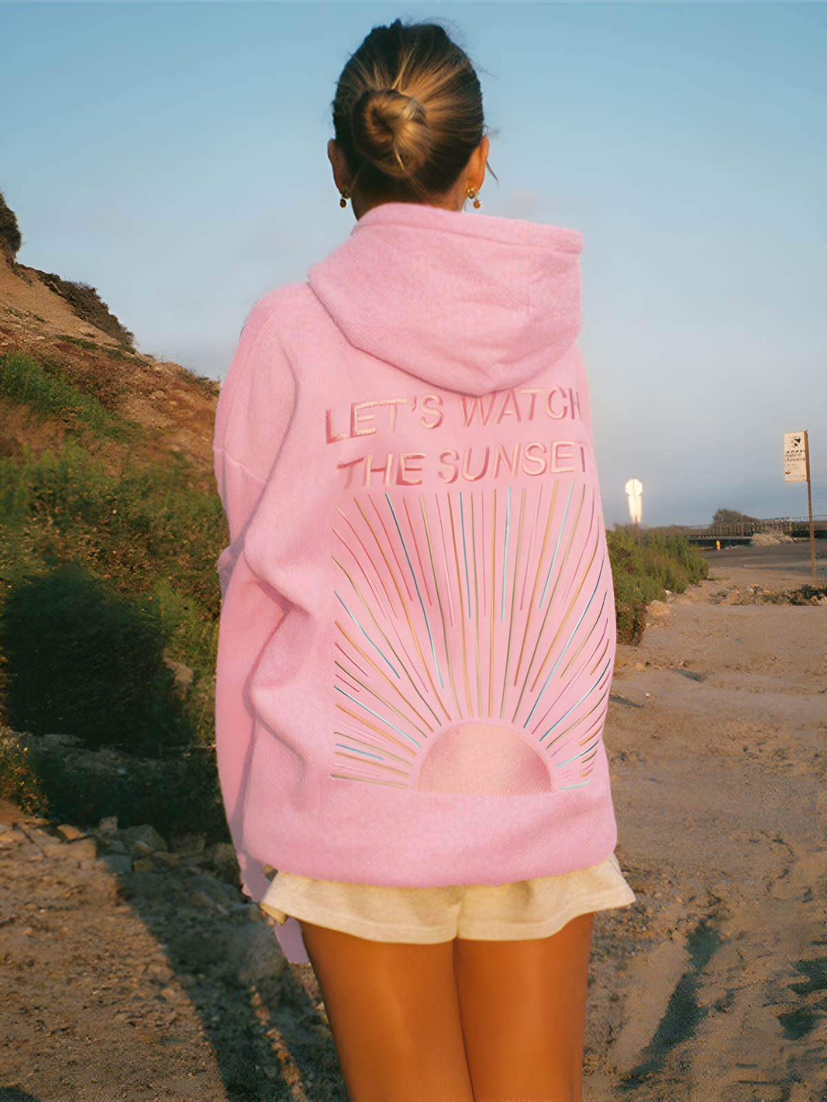 Women's Oversize Hoodie with Sunset Print – Casual Leisurewear with Statement Back Print