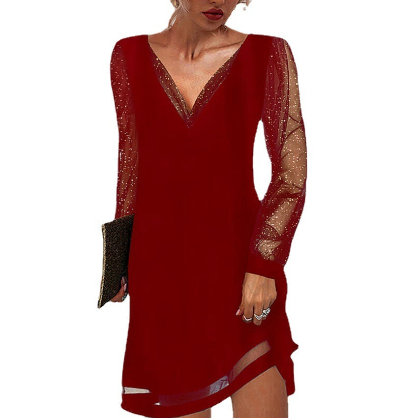 Shannon – Pullover dress with lace trim and V-neckline