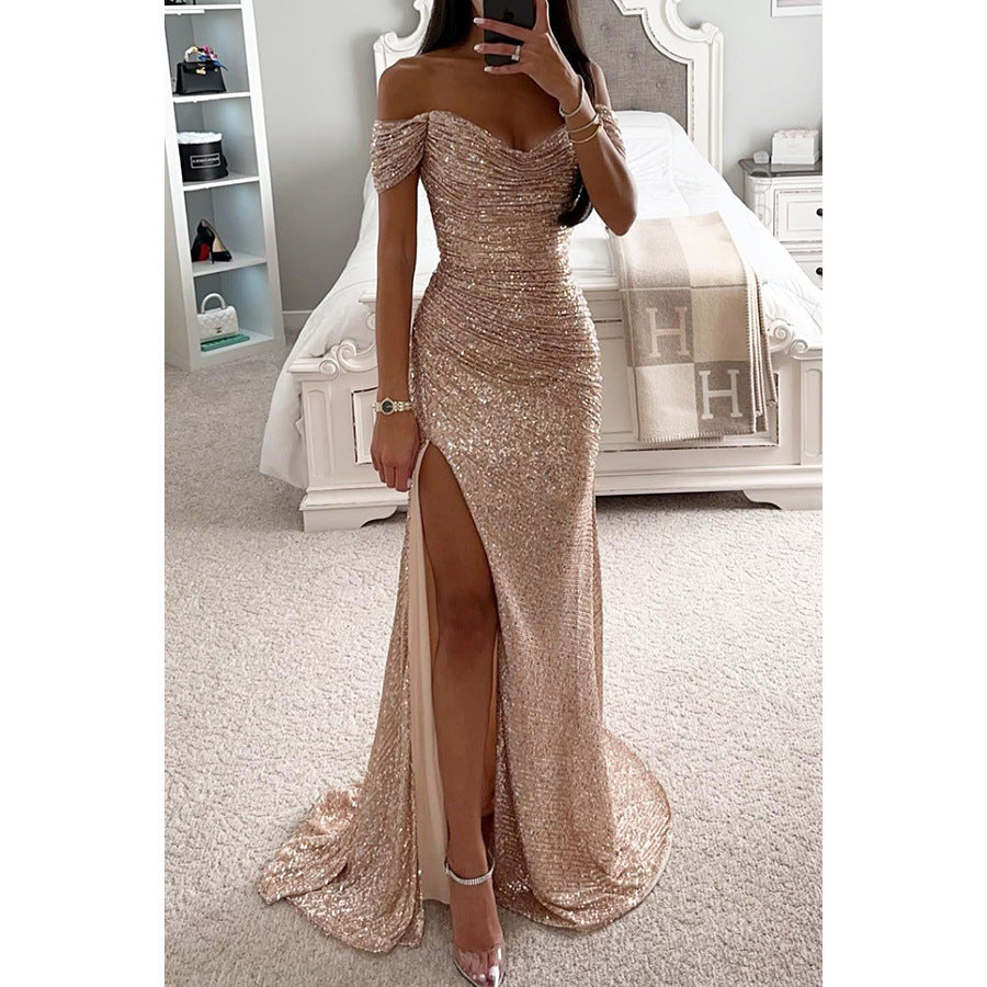 Tara – Funkelndes Off-Shoulder Kleid mit Schlitz