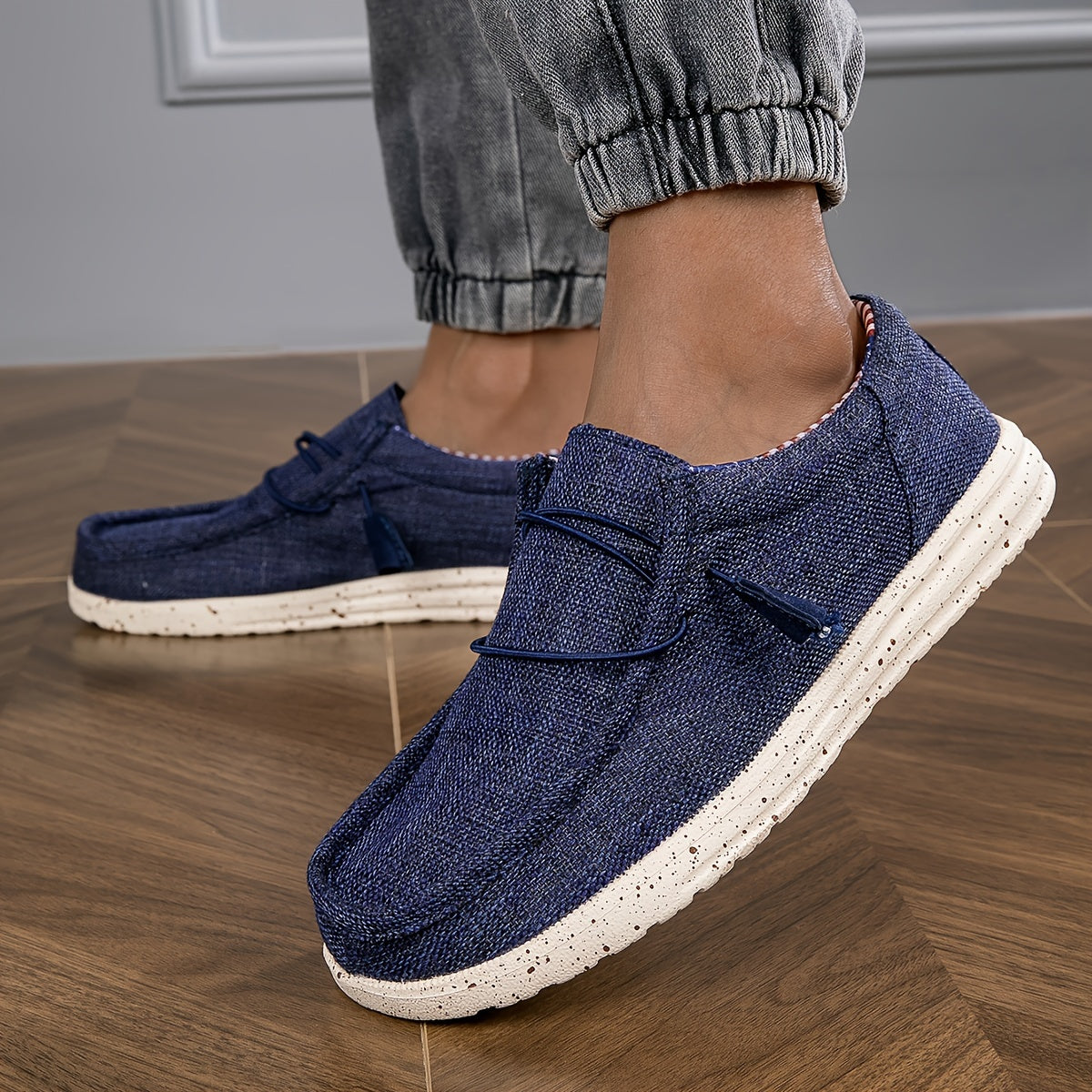 Men's casual slip-ons in modern loafer style – Comfortable slip-on shoes for everyday and leisure use