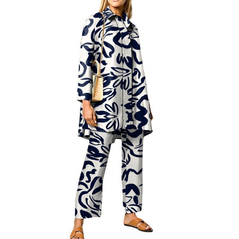 Women's two-piece set with modern geometric pattern – casual outfit for everyday and office