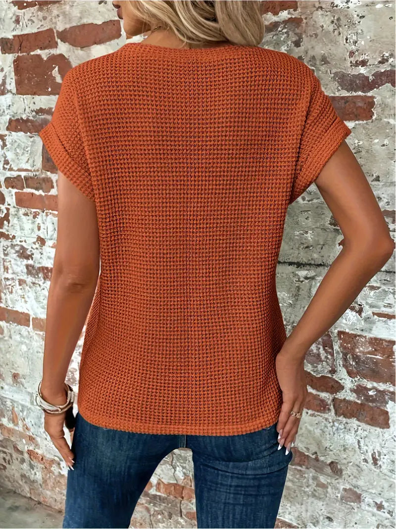Karen – Schlichte Damen-T-Shirt mit Fledermausärmeln und Wickeloptik