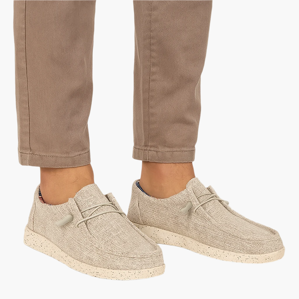 Men's casual slip-ons in modern loafer style – Comfortable slip-on shoes for everyday and leisure use