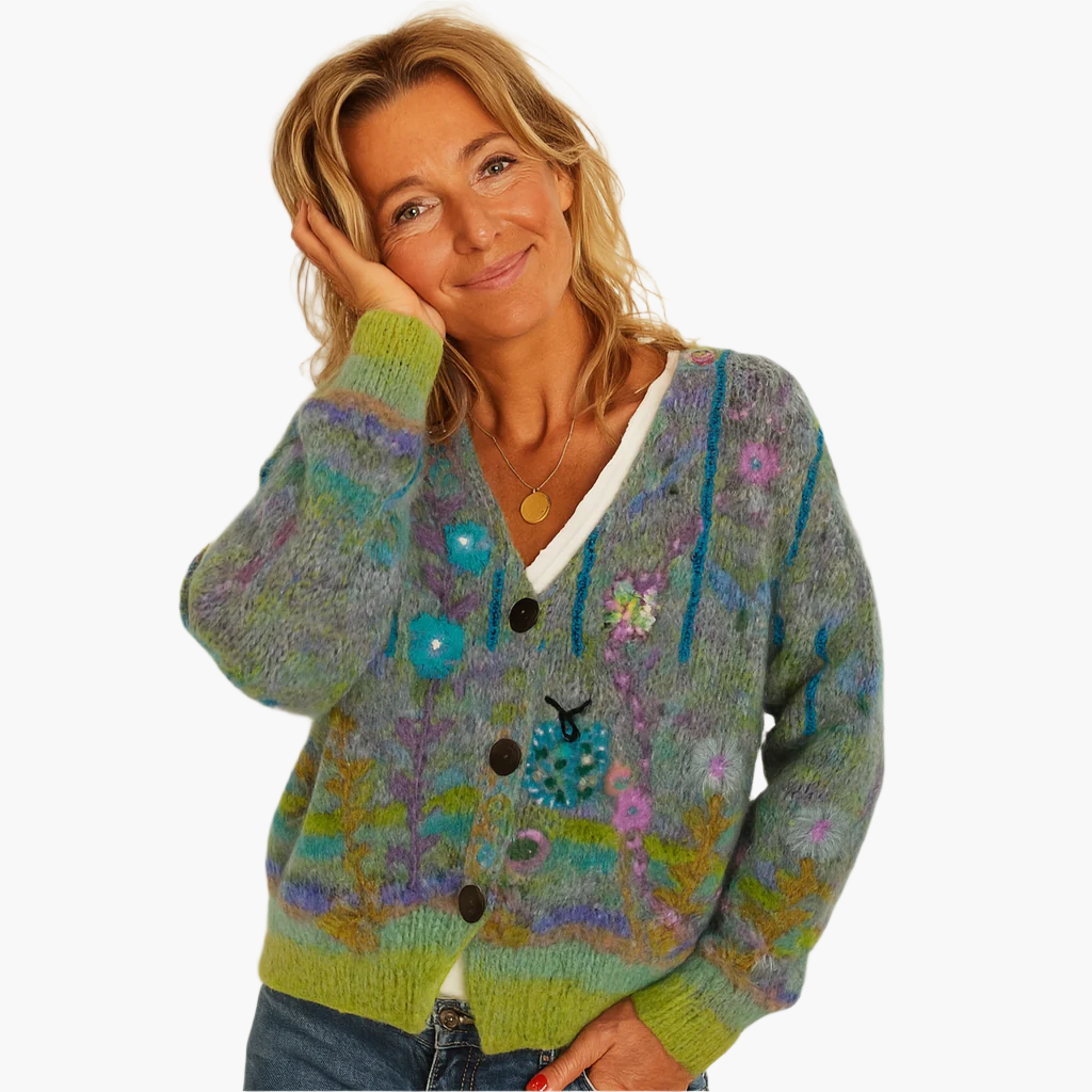 Women's knitted cardigan in artistic boho style – fashionable cardigan for everyday and leisure use