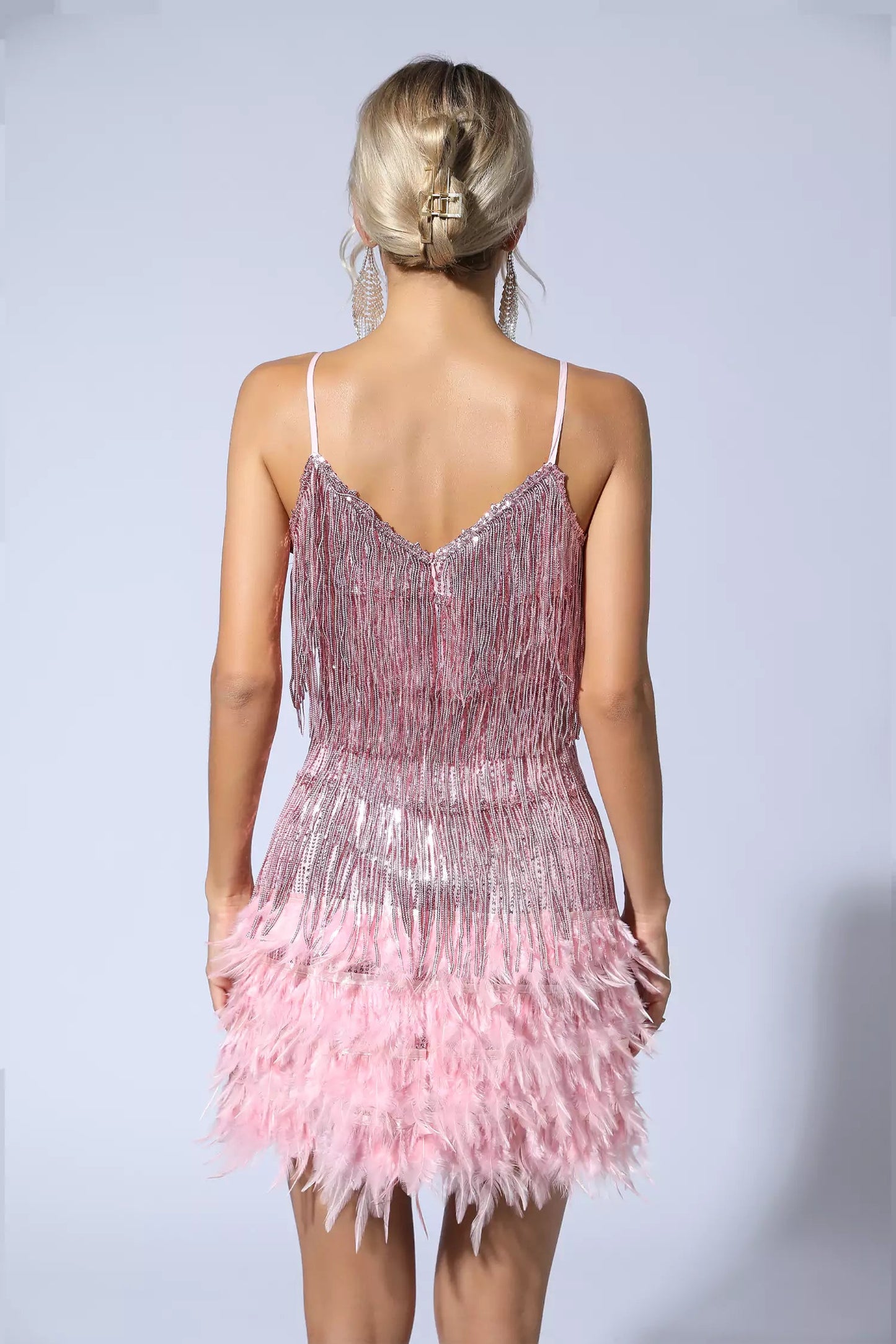 Vanessa – Mini-Kleid mit Pailletten und Federbesatz