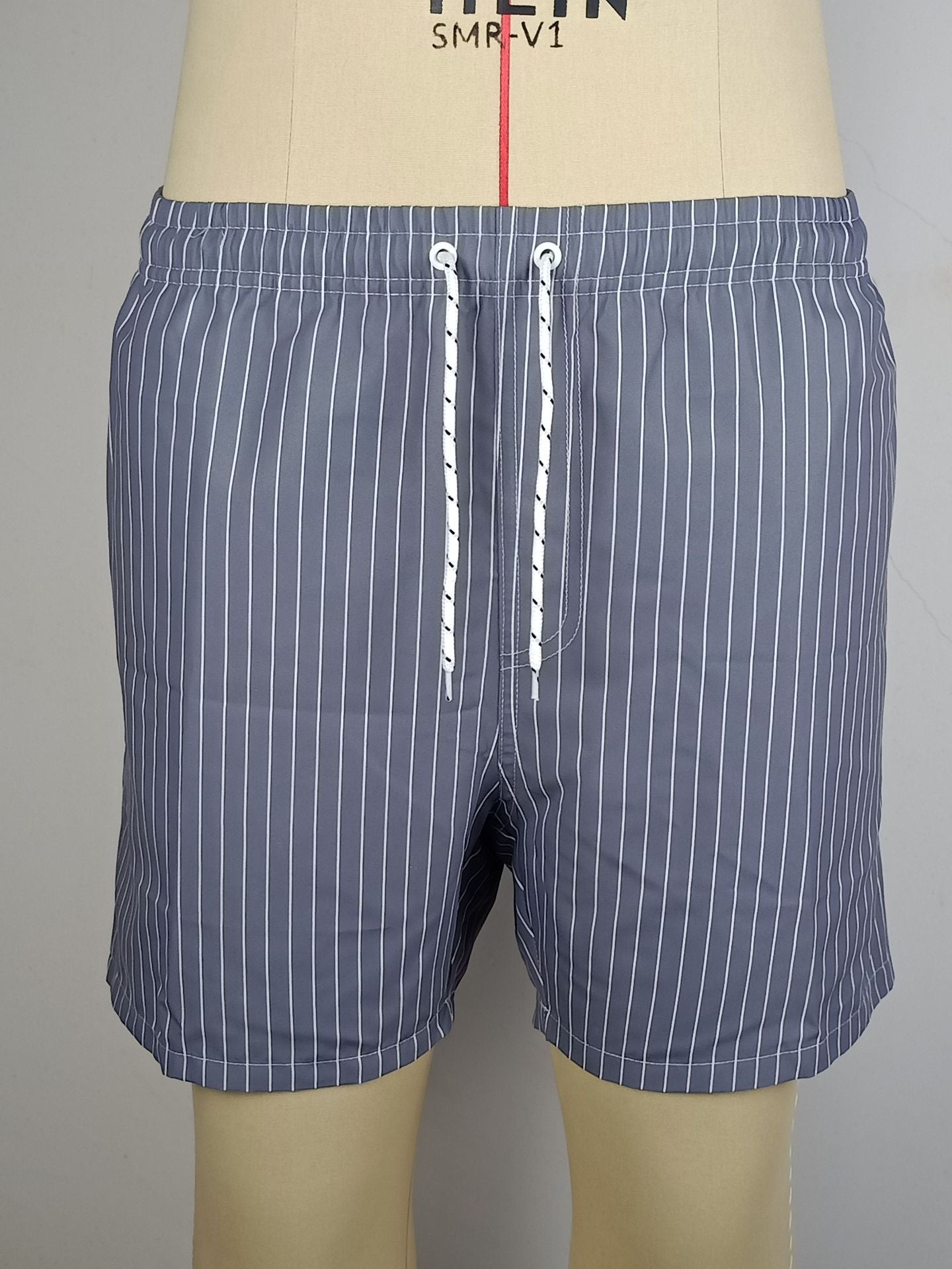 Herren Strandshorts mit Streifenmuster – Lässige Badeshorts für Sommer & Freizeit