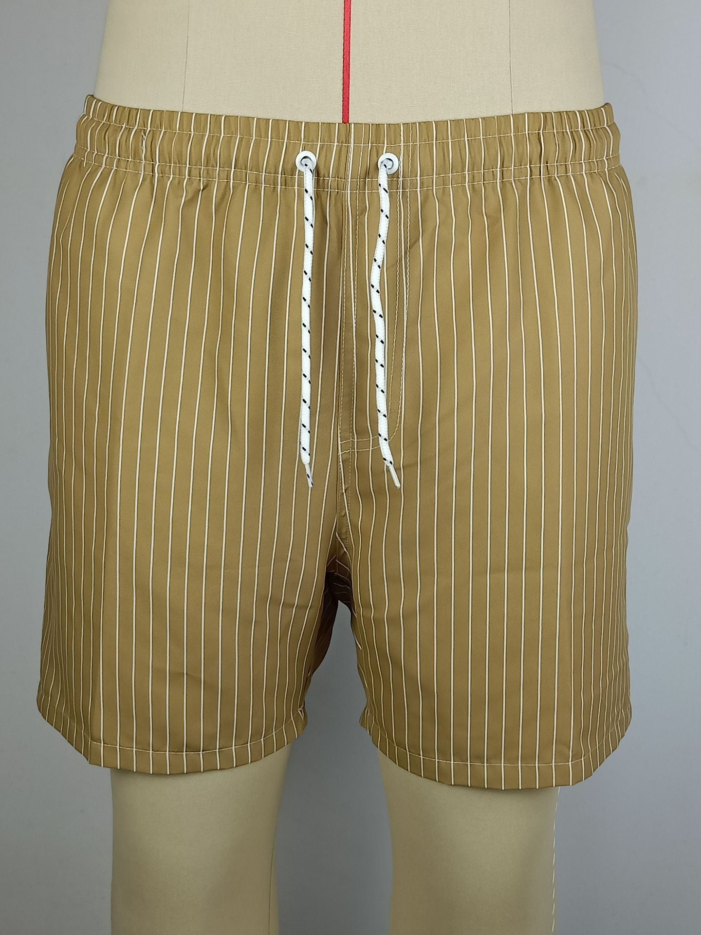 Herren Strandshorts mit Streifenmuster – Lässige Badeshorts für Sommer & Freizeit