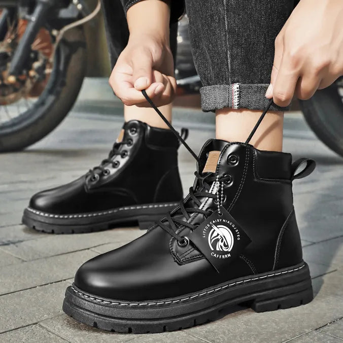 Men's outdoor boots in urban style – sturdy casual shoes for work and adventure