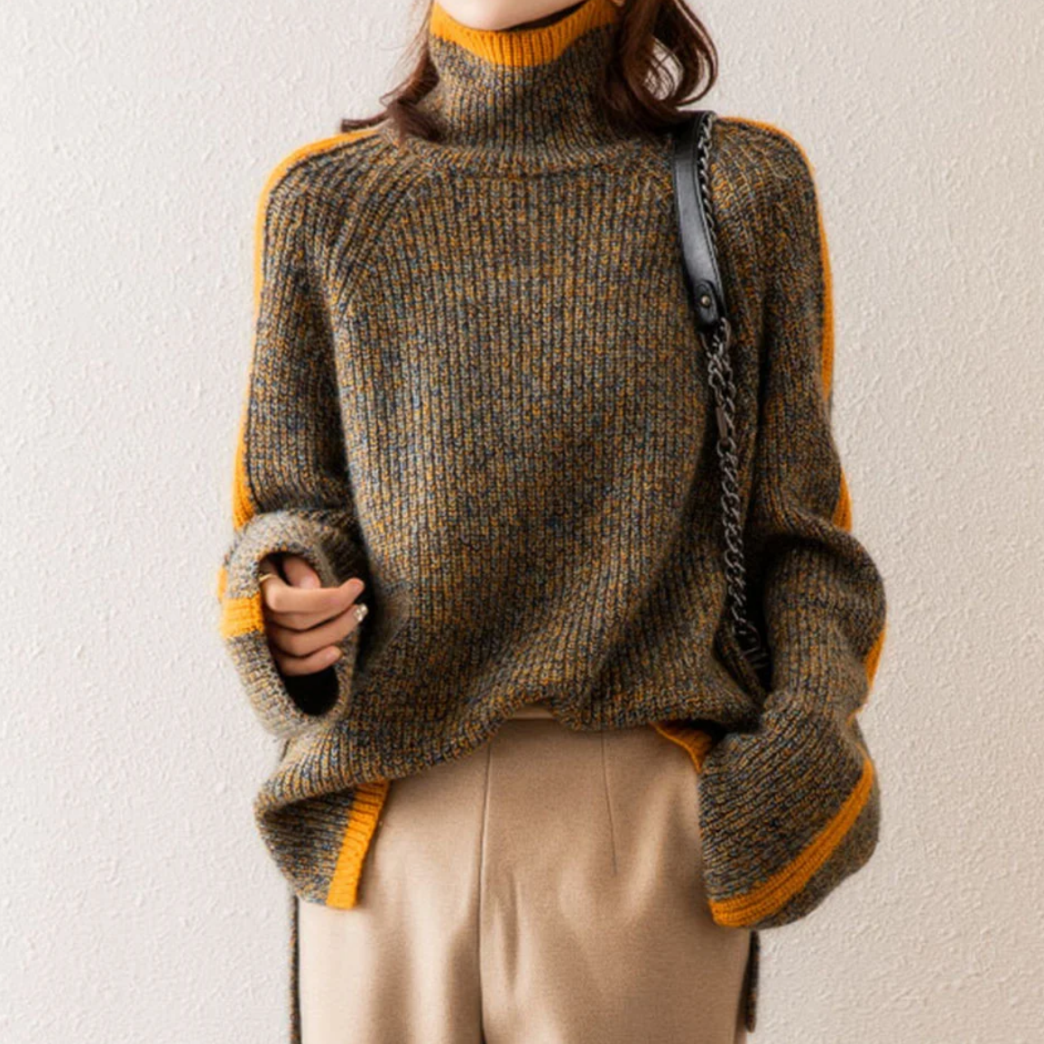 Women's Chunky Knit Turtleneck Sweater – Fashionable Winter Sweater with Wide Sleeve for Leisure & Everyday Use