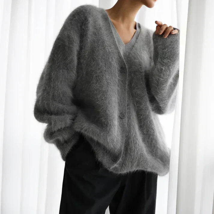 Women's Luxury Oversize Knit Cardigan for Stylish Elegance and Comfort