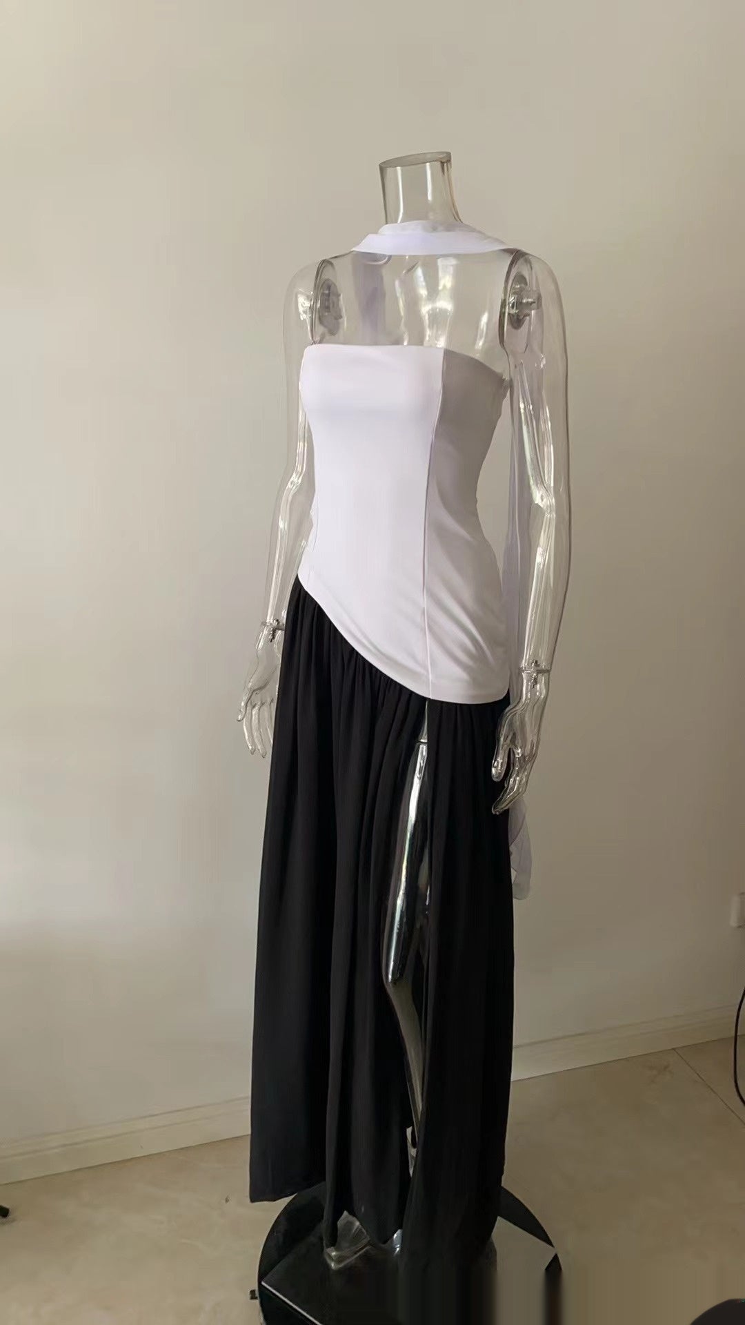 Damen Elegantes Trägerloses Abend Maxikleid – Modernes Design für festliche Anlässe und Galas