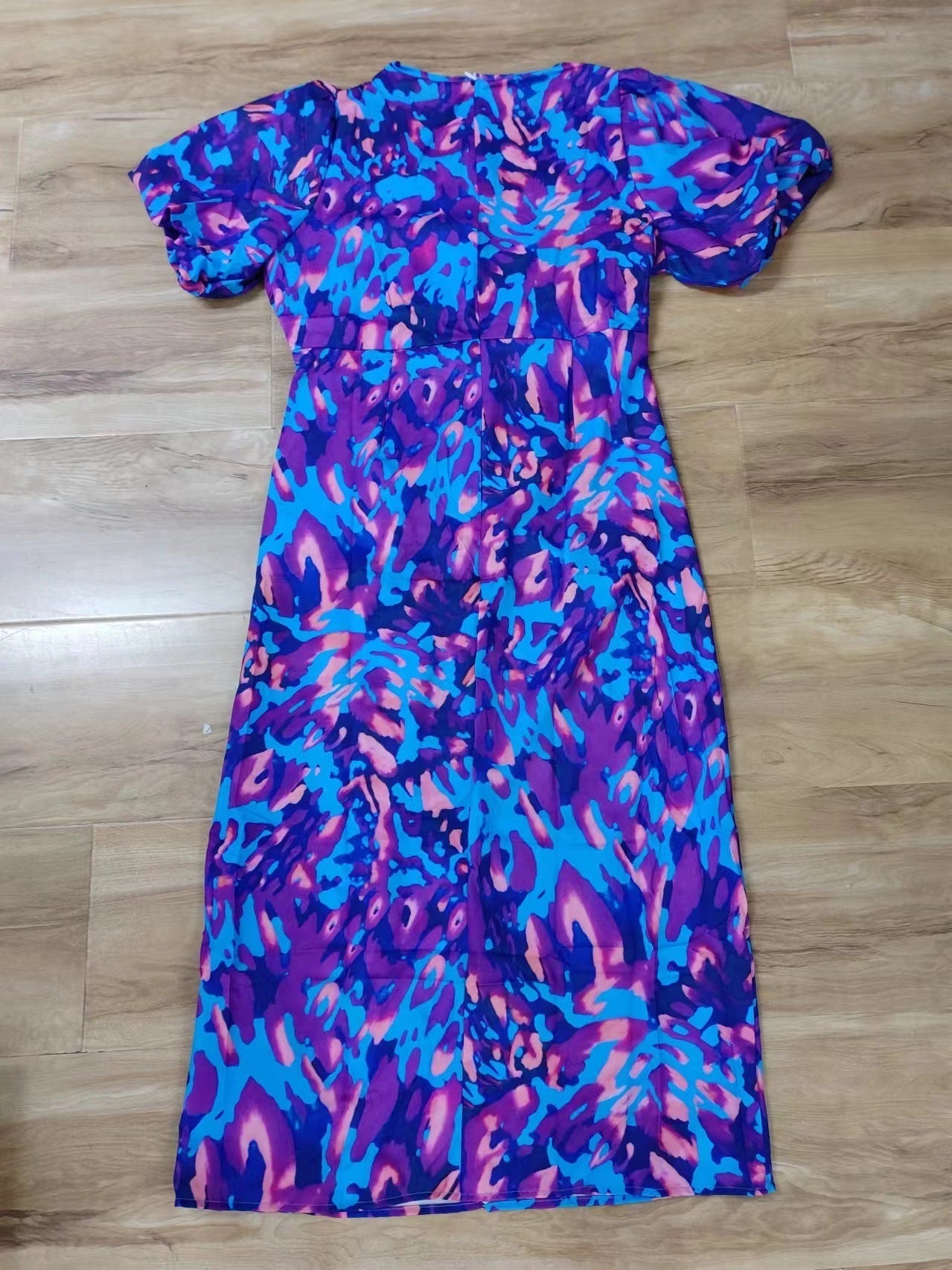 Women's Statement Midi Dress with Puff Sleeves – Elegant Party Dress with Modern Cut