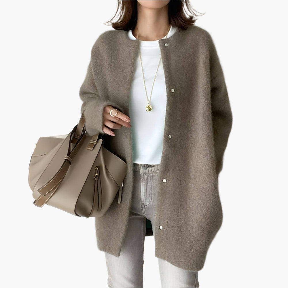 Damen Strickjacke im modernen Oversize-Look für Alltag und Büro