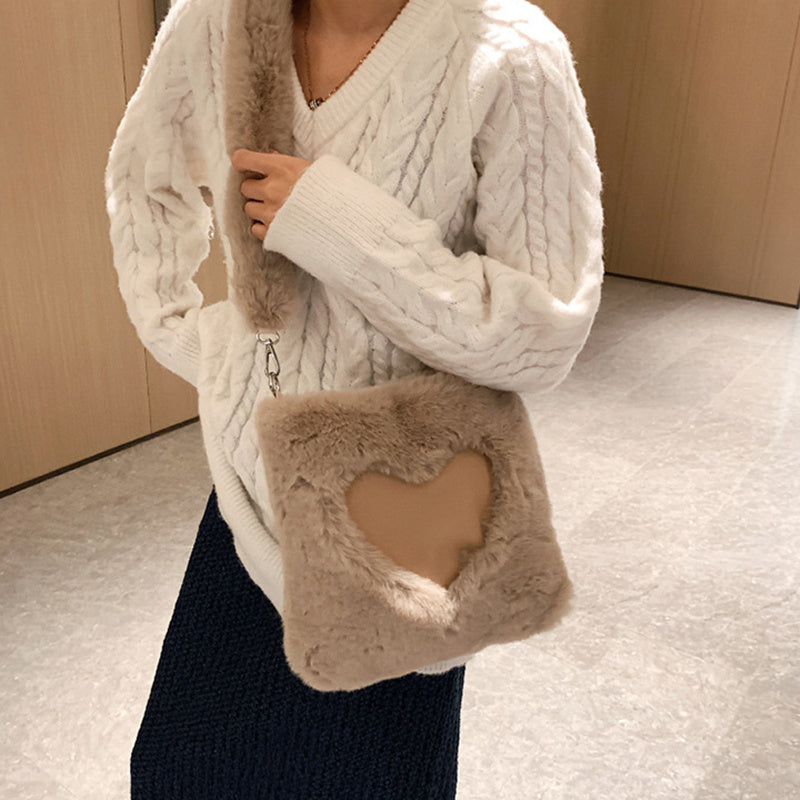 Tanya – Winter Plüsch Schultertasche für Damen