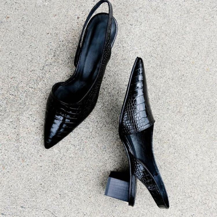 Gabrielle – Retro Plus Size Lace Shoes with Mid Heel in Solid Color Design