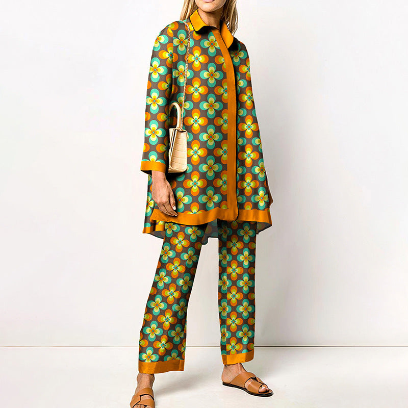 Women's two-piece set with modern geometric pattern – casual outfit for everyday and office