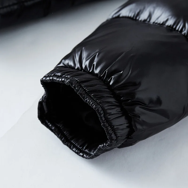 Men's Winter Quilted Jacket with Hood – Fashionable Outdoor Puffer Jacket for Cold Days