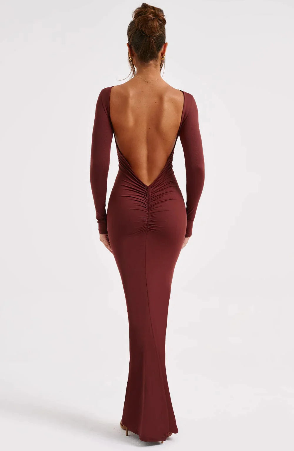 Tara – Maxikleid mit tiefem Ausschnitt