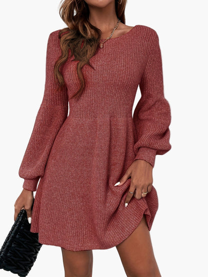 Women's knitted dress elegant with balloon sleeves and round neckline – perfect for everyday and leisure