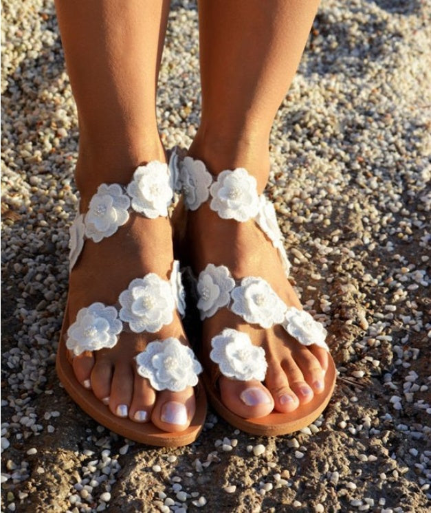 Hayley – Flache Damensandalen mit Blumenmuster