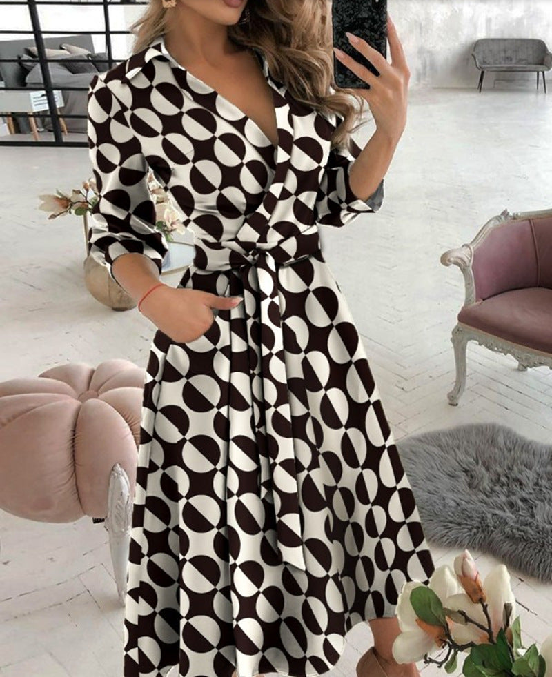 Ruby – Sexy Fashion Langärmliges Kleid mit tiefem V-Ausschnitt und unregelmäßigem Saum
