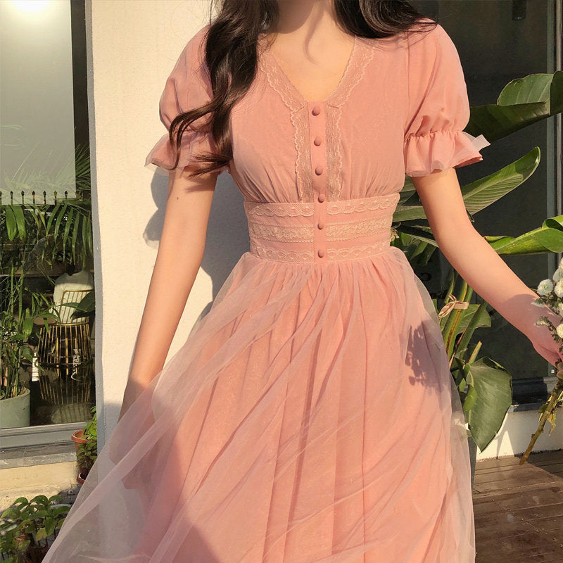 Jasmine – Kleid mit großem Schwung in Grau-Blau und Pink