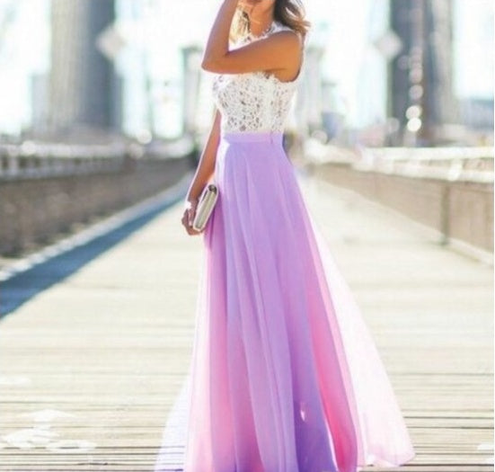 Sophie – Überlanger Chiffonkleid mit Spitzenakzenten