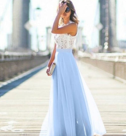 Sophie – Überlanger Chiffonkleid mit Spitzenakzenten
