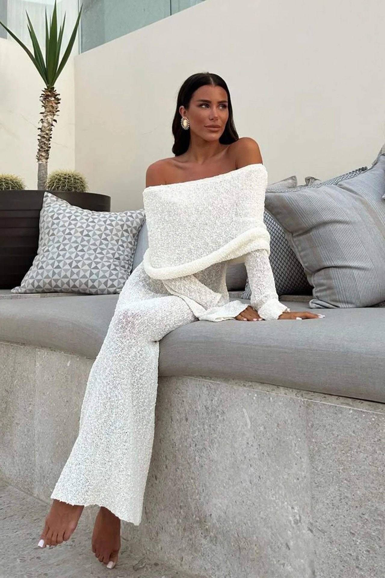 Kate – Einseitiges Strickkleid mit langen Ärmeln für die Modeparty am Strand