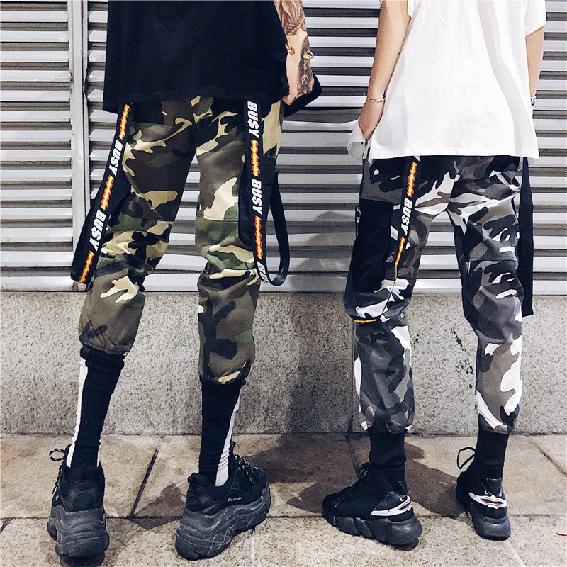 Warren – Camouflage Jogginghose mit breiten Trägern