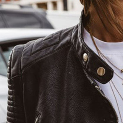 Janet – Kurze Chic Jacke aus veganem Leder