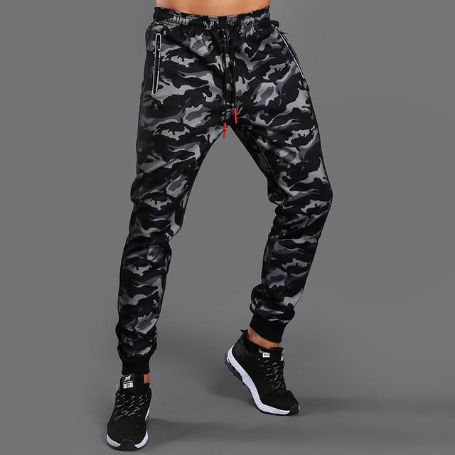 Robin – Sporthose mit Camouflage-Muster