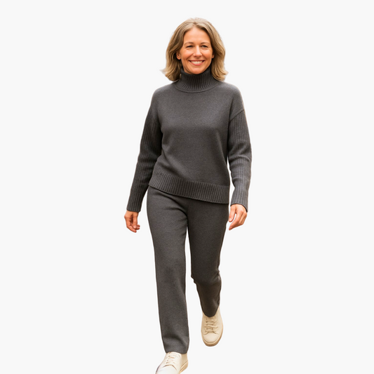Women's Relaxed Fit Leisure Suit with Turtleneck – Comfortable Everyday Look for Home & Leisure