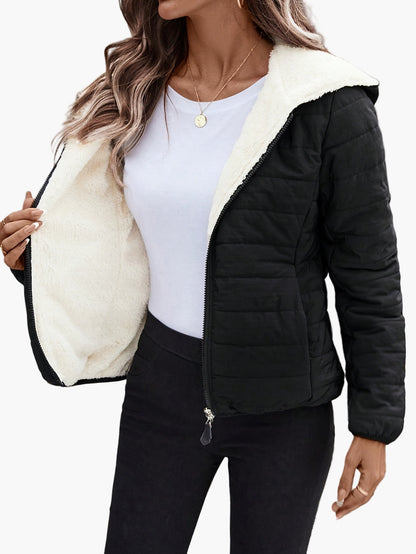 Women's quilted jacket with hood and fleece lining – fashionable transitional jacket for everyday and leisure use
