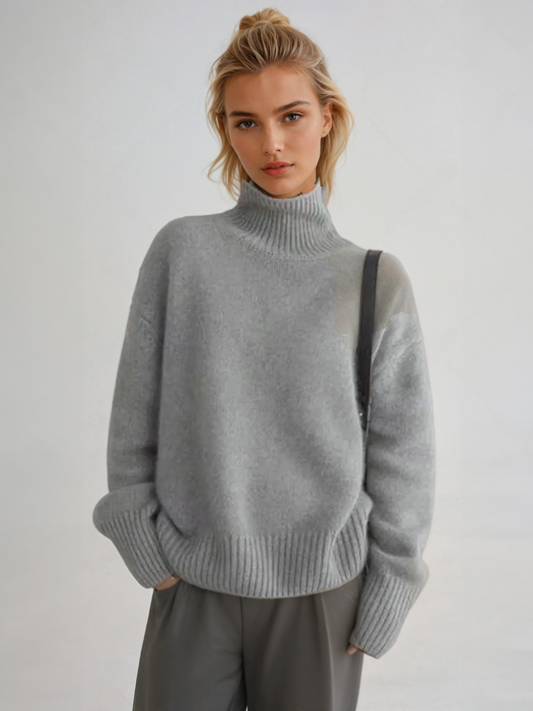 Women's turtleneck sweater in trendy oversized look for autumn and winter, casual and elegant