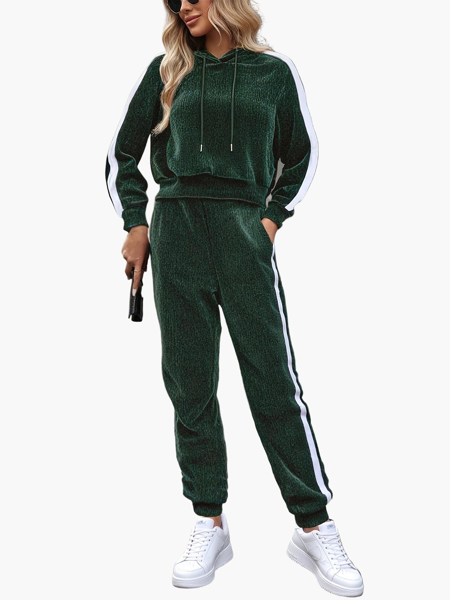 Women's casual tracksuit two-piece with hoodie and jogging pants – sporty & comfortable for everyday and fitness